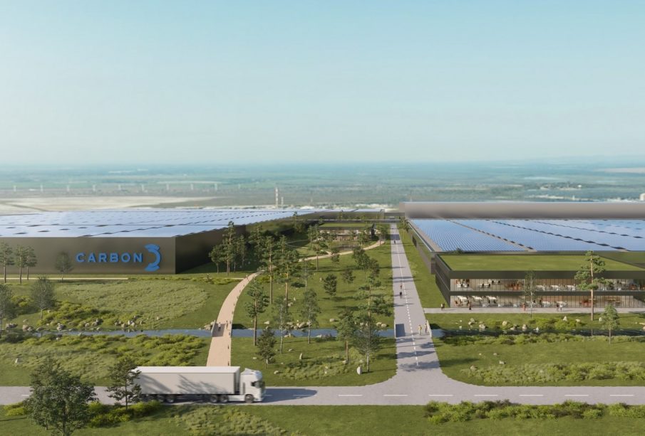 L’industriel Carbon implante une usine de photovoltaïque à Fos-sur-Mer (13)